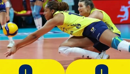 开云体育网页版入口-决赛首回合崩盘！费内巴切惨败，瓦尔加斯拉胯，赛季恐四大皆空|瓦基弗银行|费内巴切女排|女排|球队|比赛_新浪新闻